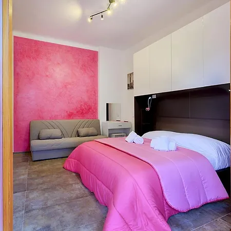 Eleroom Πανσιόν 4*