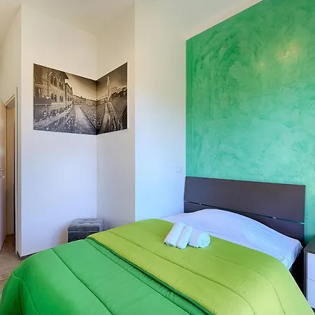Πανσιόν Eleroom 4*